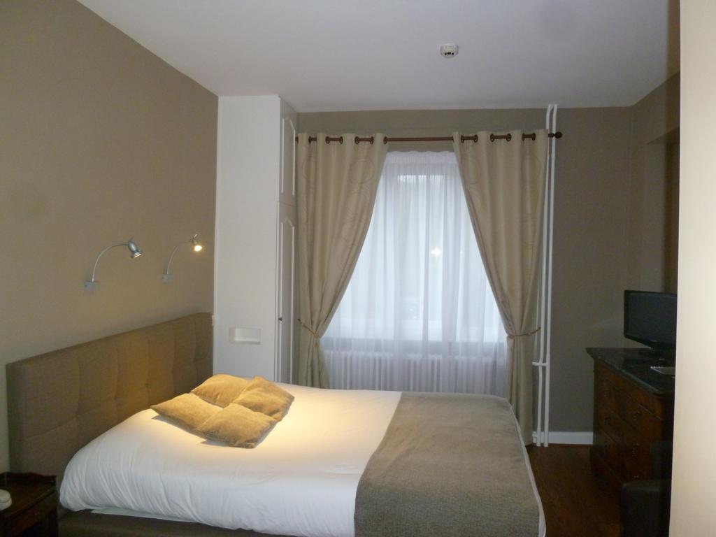 Auberge De La Terrasse Villersexel ภายนอก รูปภาพ